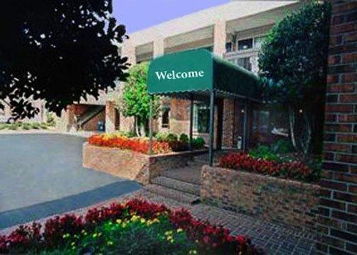 Quality Inn Executive Center Greenville Bagian luar foto